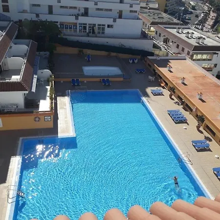 100 Meters From The Beach. Apartment *