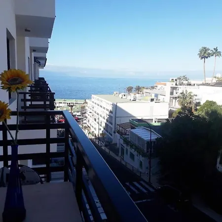 100 Meters From The Beach. Apartment *