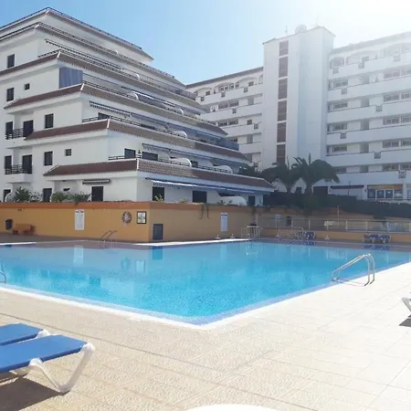 100 Meters From The Beach. Apartment Puerto de Santiago (Tenerife)